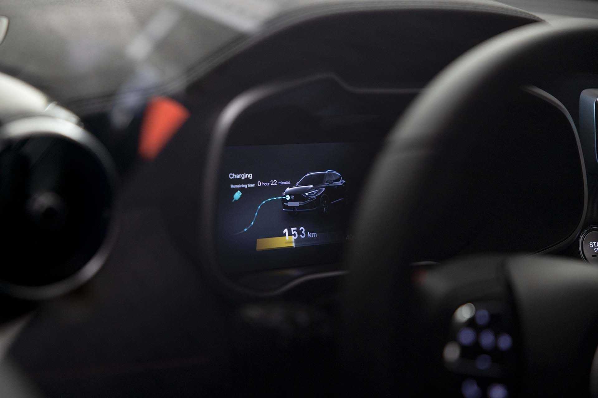 MG-ZS-EV-display-1